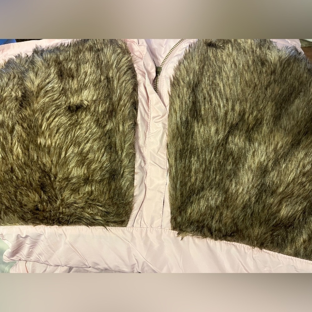 NWOT- Remikstyt Woman’s Winter Coat Down Jacket, Zipper Hood, Faux Fur Inside - Picture 15 of 16